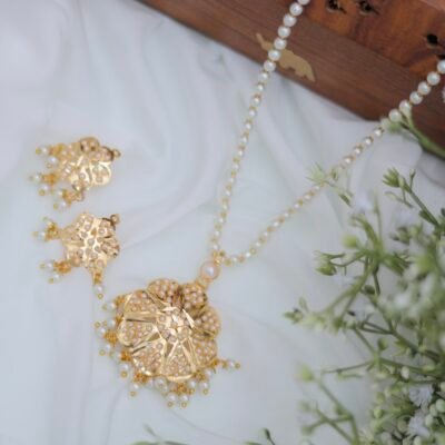 Real Goldlook Pearl Kitty set